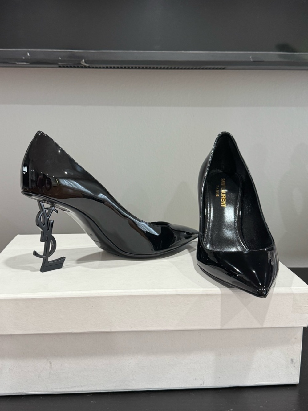 Saint Laurent Black Patent Opyum Logo Heel Pumps